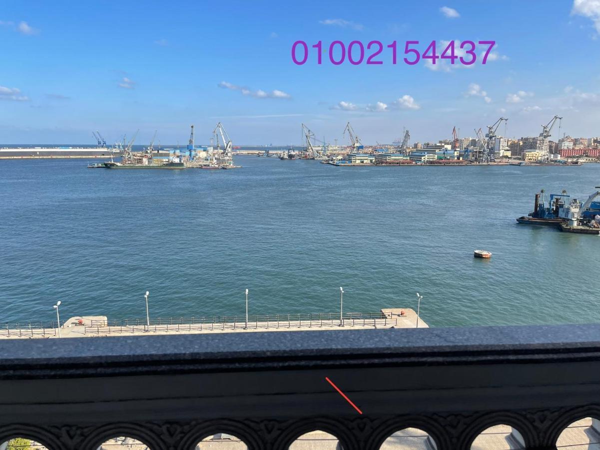 Ferienwohnung شقة مطلة علي قناة السويس701 Port Said Exterior foto